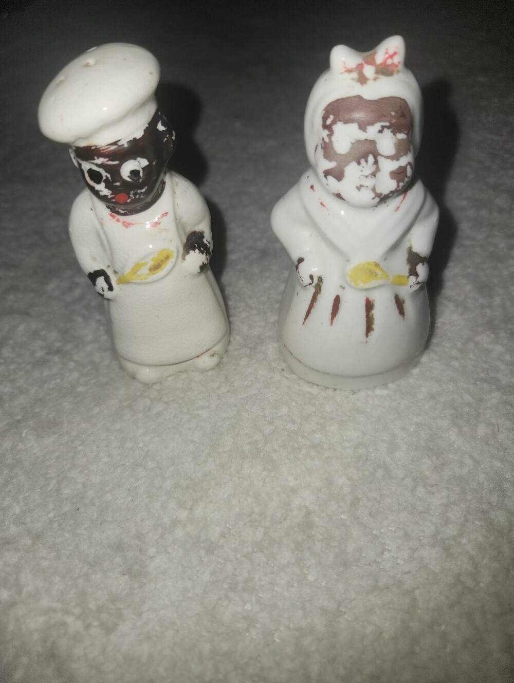 Vintage Ceramic Salt & Pepper Shakers From The 40s Or 50s